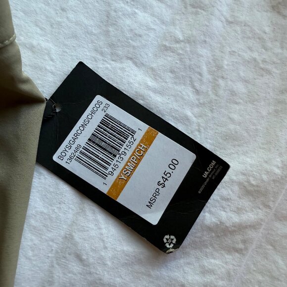 NWT Under Armour Boys Khaki Golf Shorts YSM Adjustable Waistband Lightweight - Picture 7 of 8